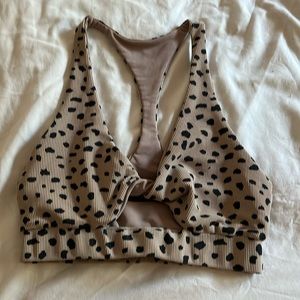 Beach Riot Twist Sports Bra in Leopard Taupe
